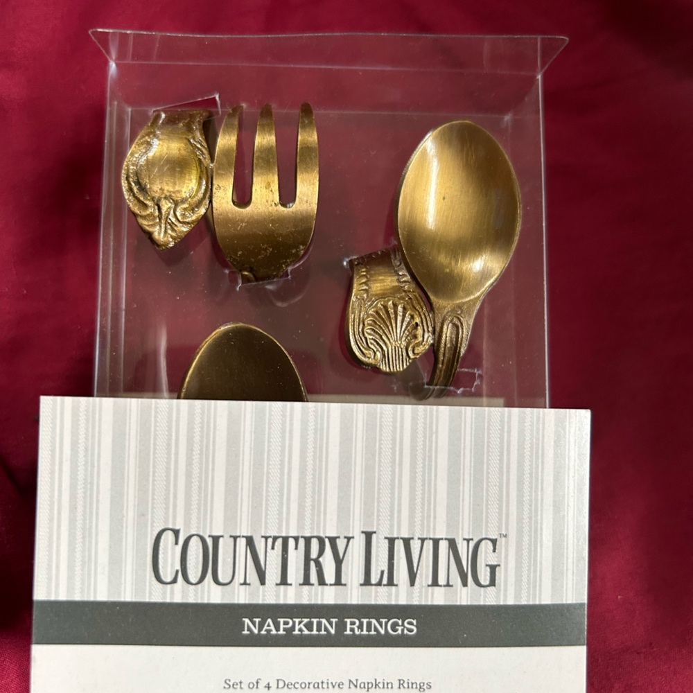 Country Living Napkin Rings. Gold tone. NIB.